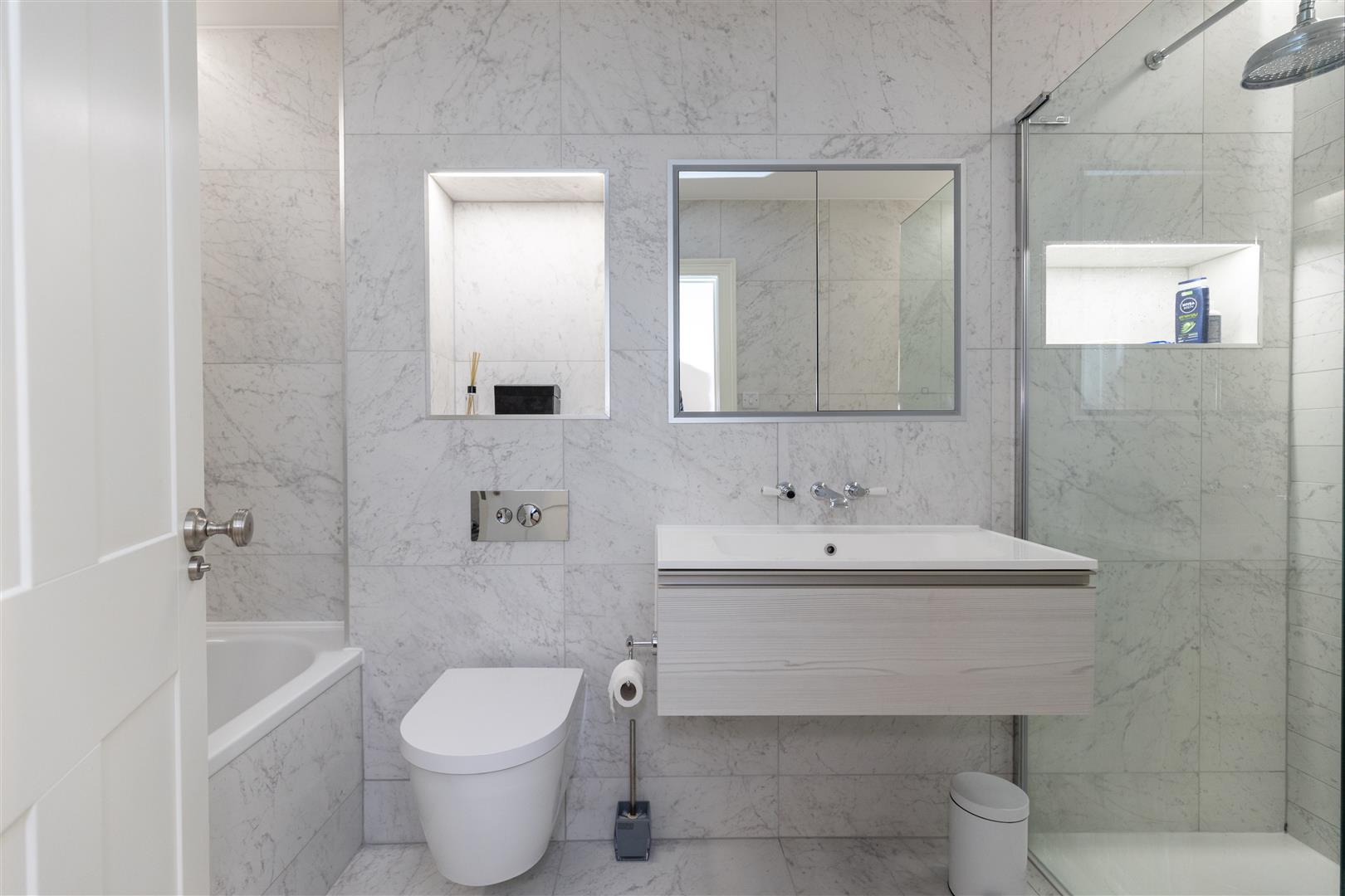 Apartment 6, The Bank, 97-100 Bute Street, Cardiff Bay, CF10 5AS